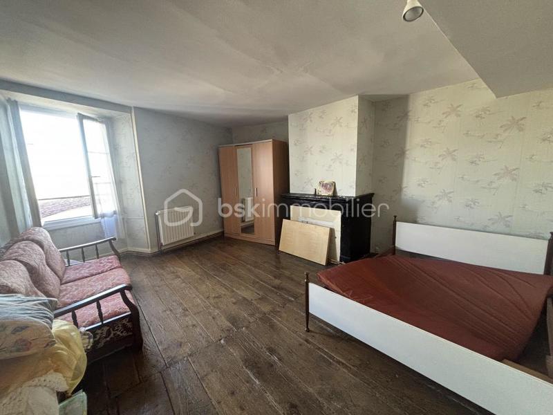 Maison ancienne - 177 m² - 8 pièces