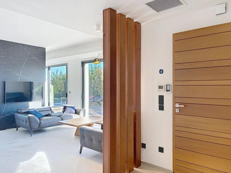 Villa - 180 m² - 6 pièces