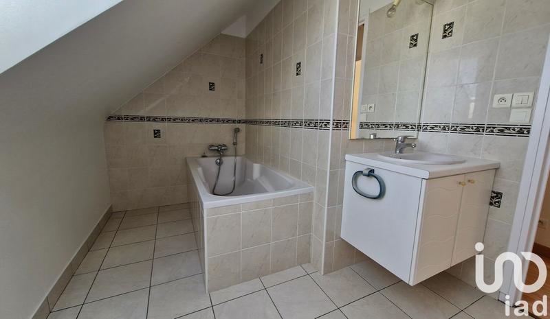 Maison - 94 m² - 5 pièces