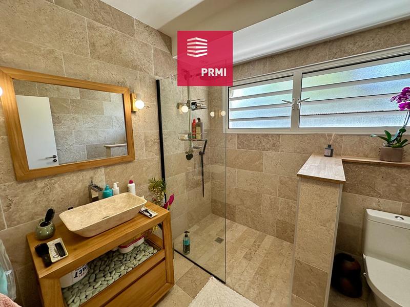 Maison - 360 m² - 7 pièces