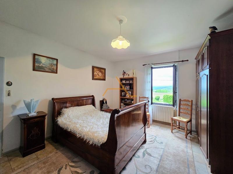 Maison en pierre - 500 m² - 5 pièces