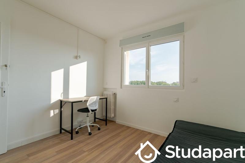 Chambre - 74 m² - 1 pièce