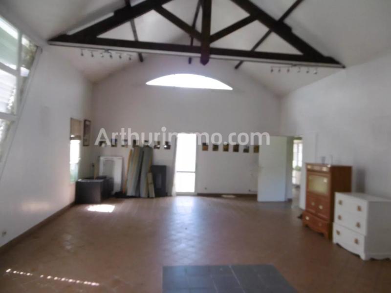 Maison - 570 m² - 31 pièces