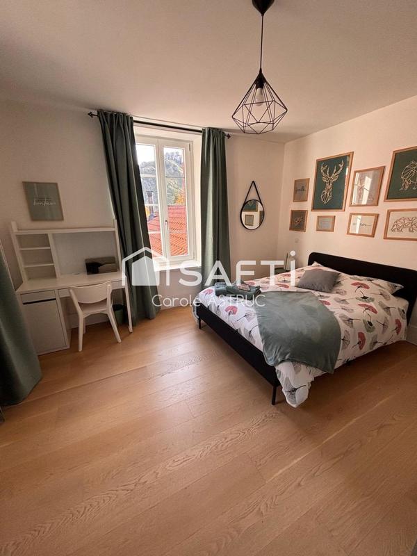 Maison de maîtres - 280 m² - 14 pièces