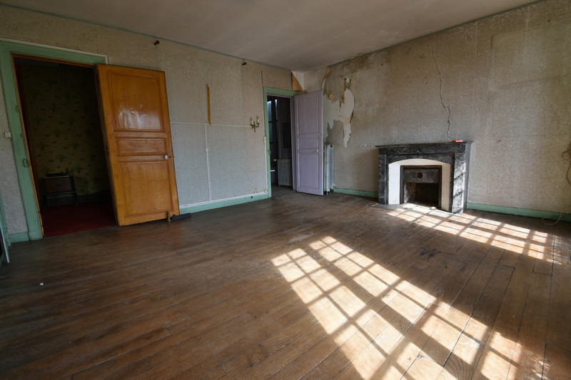 Maison - 168 m² - 8 pièces