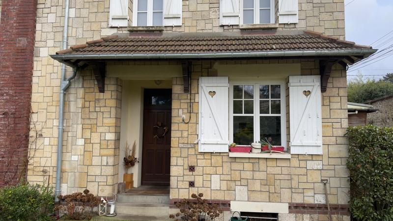 Maison - 198 m² - 8 pièces