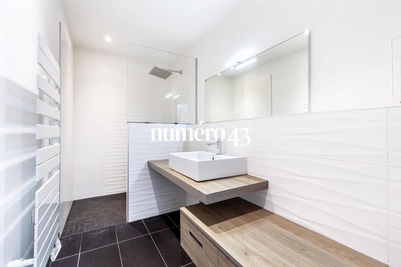 Maison contemporaine - 152 m² - 6 pièces