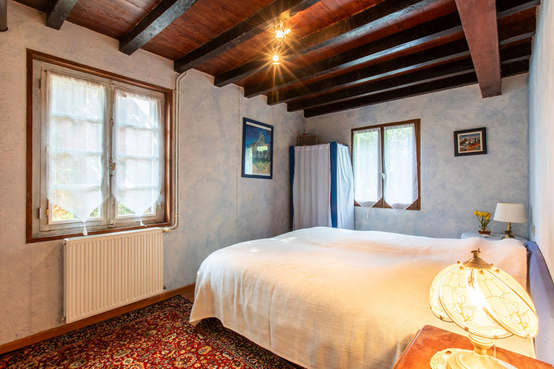 Maison - 258 m² - 8 pièces