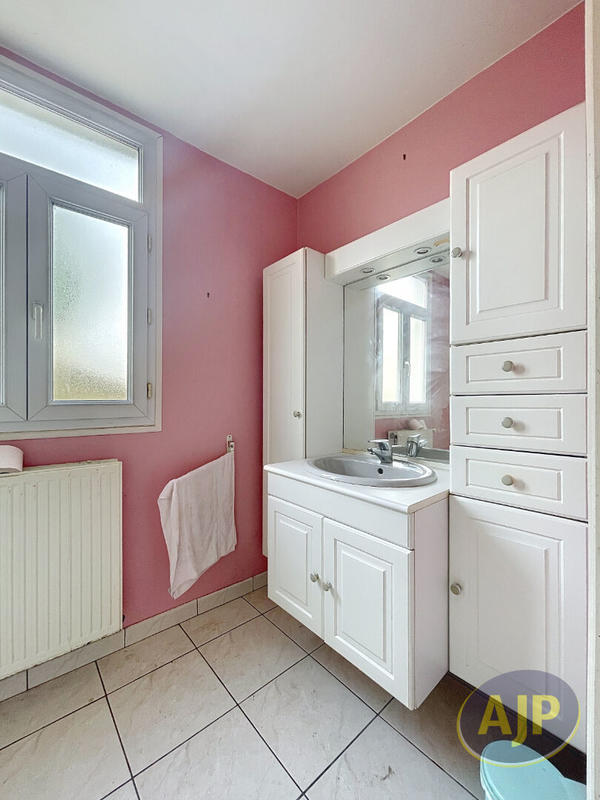 Maison - 77 m² - 2 pièces