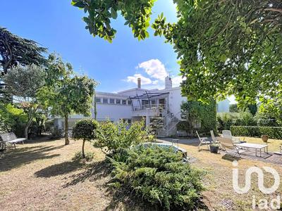 Maison - 189 m² - 6 pièces