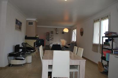 Maison - 217 m² - 7 pièces