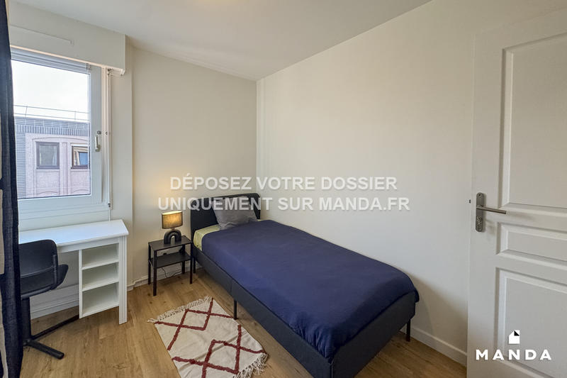 Chambre - 9 m² - 6 pièces
