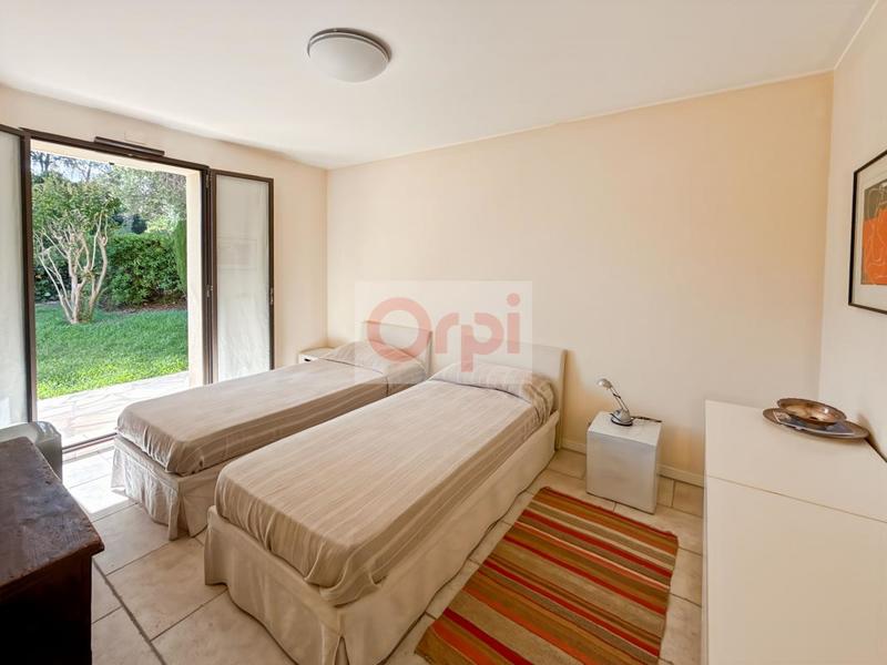 Appartement - 102 m² - 4 pièces