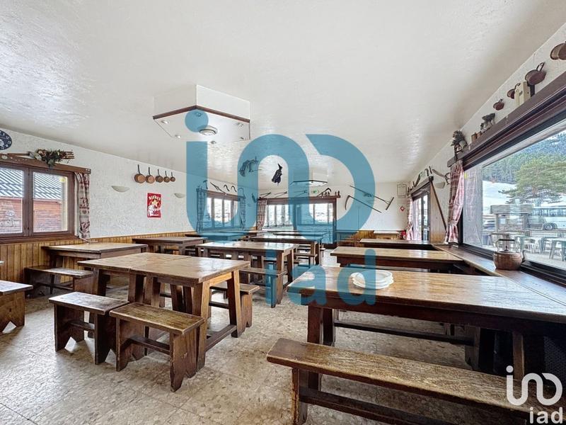 Local commercial - 245 m²