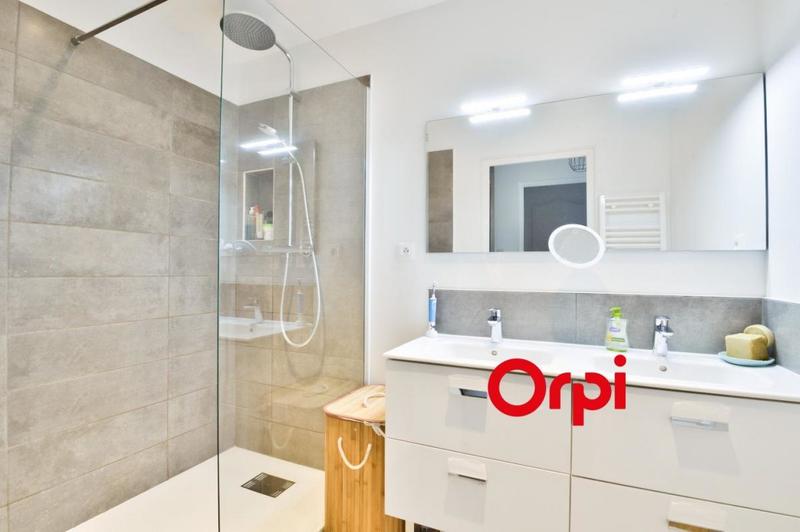 Appartement - 72 m² - 4 pièces