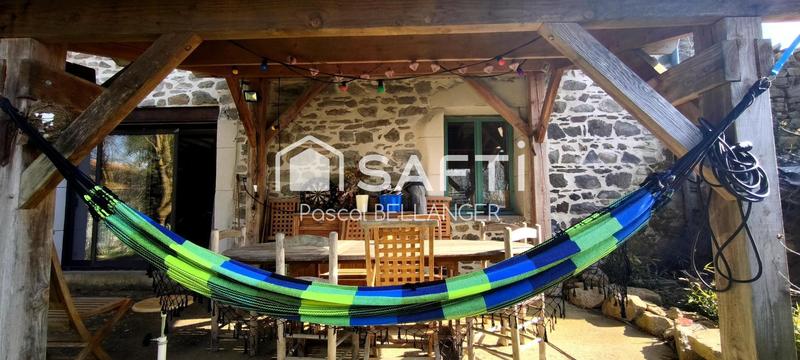 Maison - 230 m² - 7 pièces