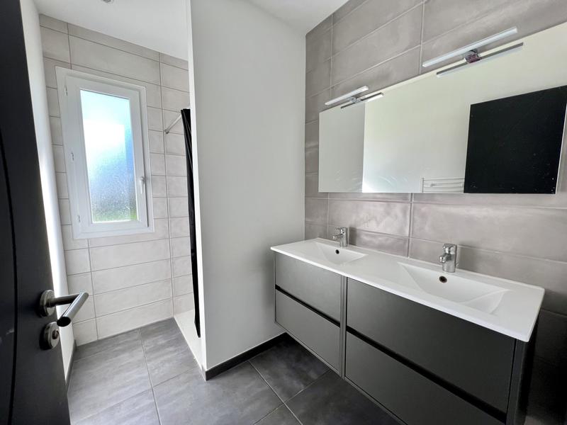 Maison contemporaine - 95 m² - 6 pièces