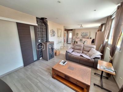 Maison traditionnelle - 90 m² - 5 pièces