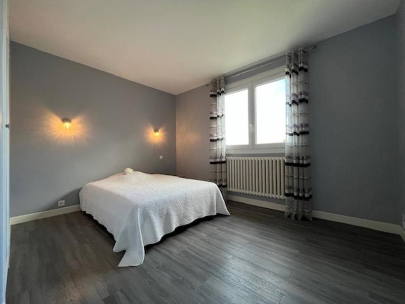 Maison - 157 m² - 8 pièces