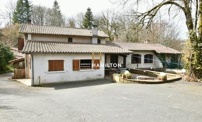 Moulin - 249 m² - 11 pièces