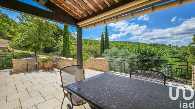 Maison - 160 m² - 8 pièces