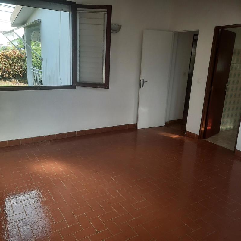 Maison - 174 m² - 8 pièces