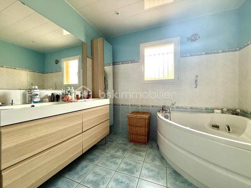 Maison - 143 m² - 6 pièces