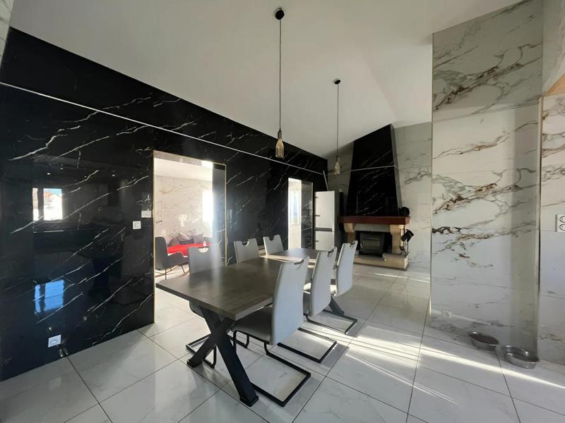 Maison - 145 m² - 6 pièces