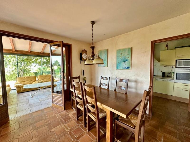 Maison - 167 m² - 6 pièces