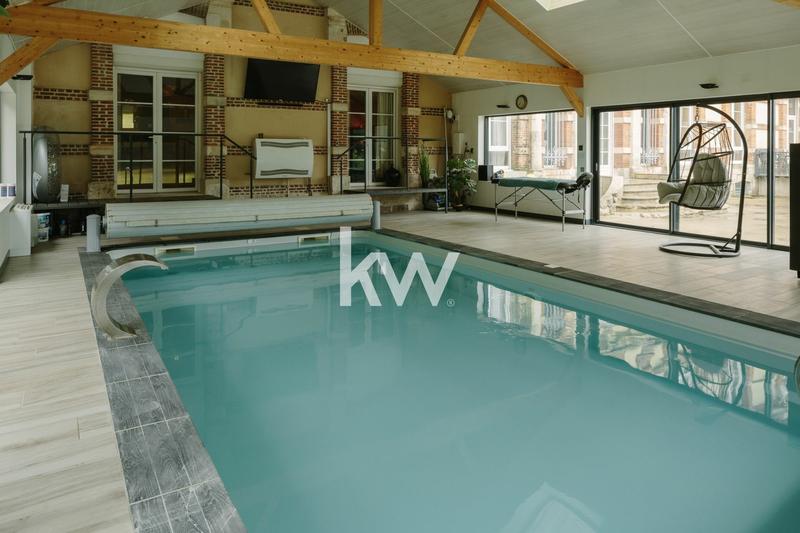 Château - 603 m² - 15 pièces