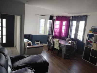 Maison - 198 m² - 8 pièces