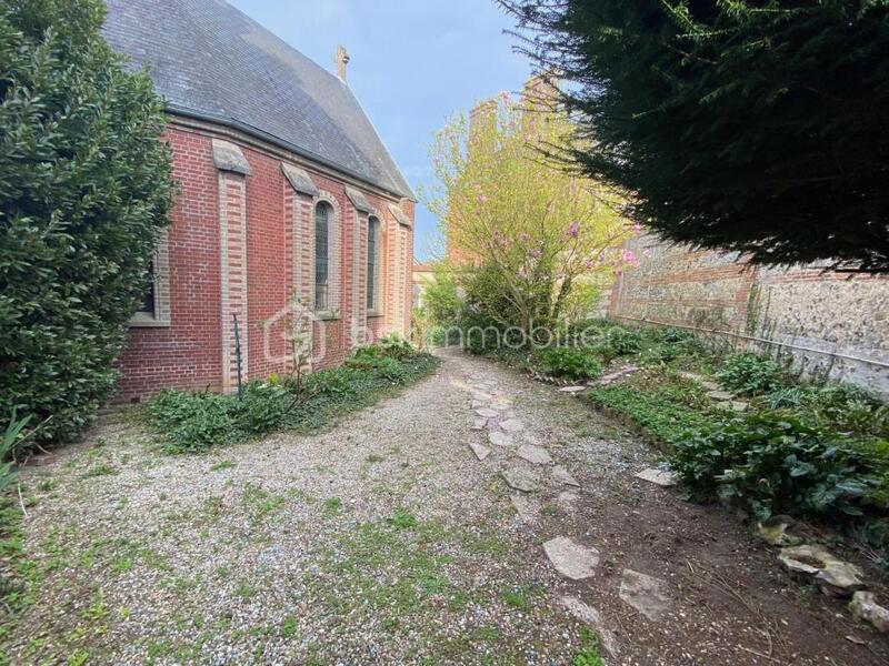 Demeure - 280 m² - 9 pièces