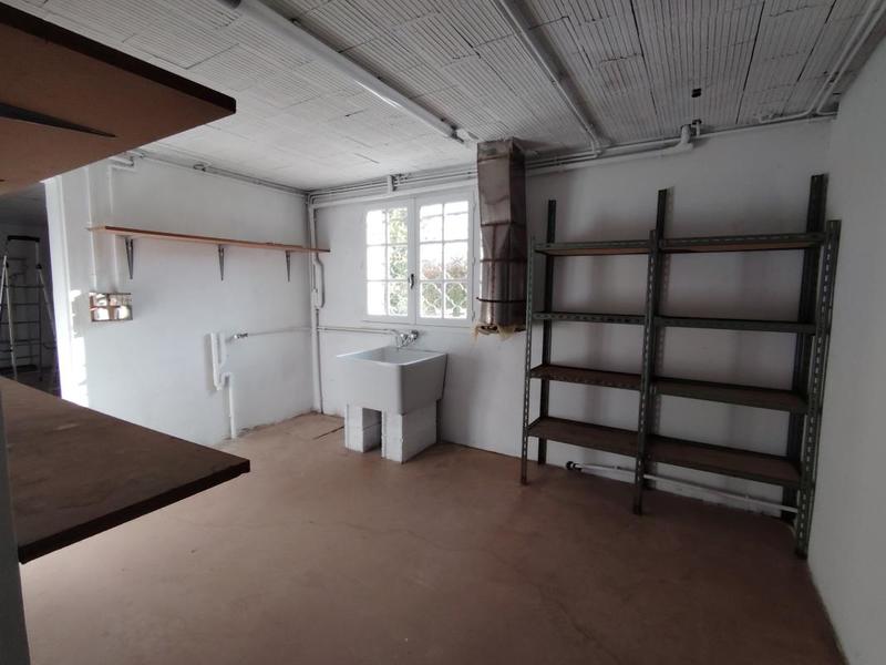 Maison - 260 m² - 10 pièces