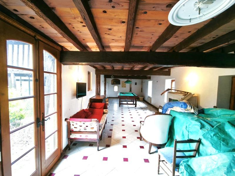 Corps de ferme - 388 m² - 9 pièces