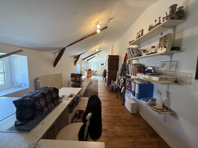 Maison ancienne - 242 m² - 8 pièces