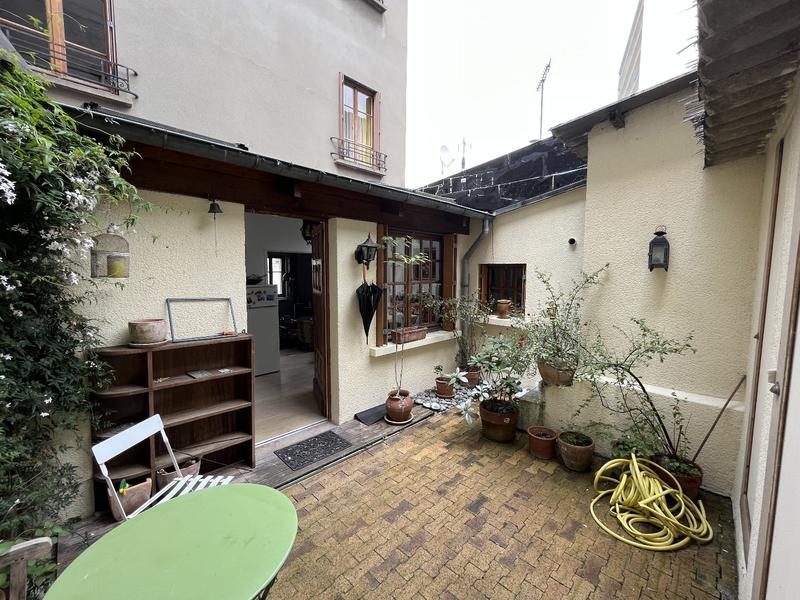 Appartement sur toit - 85 m² - 5 pièces