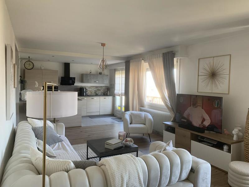 Appartement - 82 m² - 4 pièces