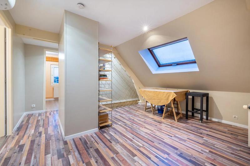 Maison - 163 m² - 7 pièces