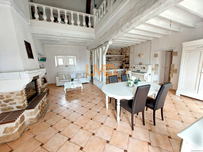Maison - 185 m² - 7 pièces