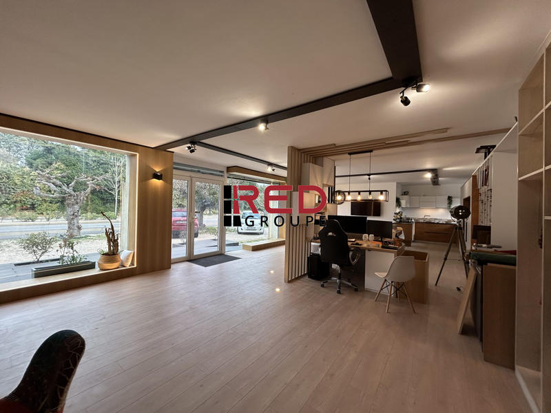 Local commercial - 84 m²