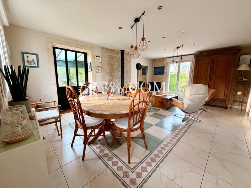 Maison - 97 m² - 5 pièces