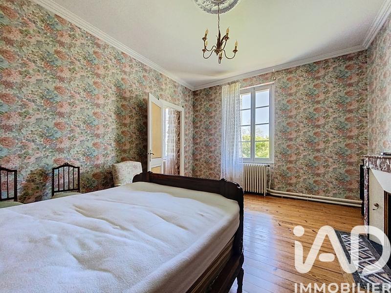 Maison - 198 m² - 7 pièces