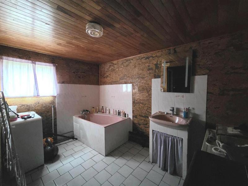 Maison en pierre - 75 m² - 3 pièces