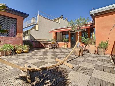 Appartement - 211 m² - 5 pièces