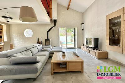 Maison - 171 m² - 6 pièces