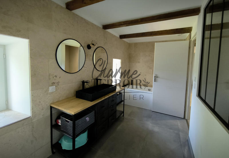 Mas - 180 m² - 6 pièces