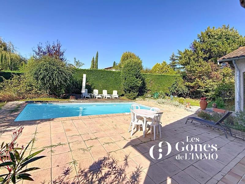 Maison - 166 m² - 6 pièces