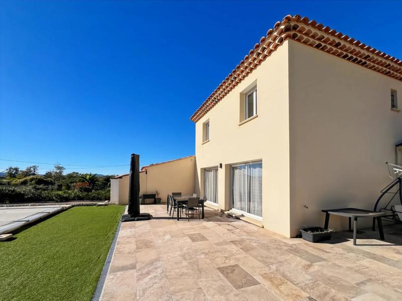 Maison - 136 m² - 5 pièces