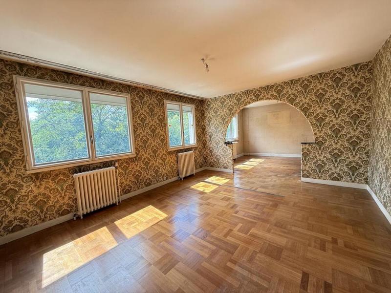 Maison - 98 m² - 5 pièces