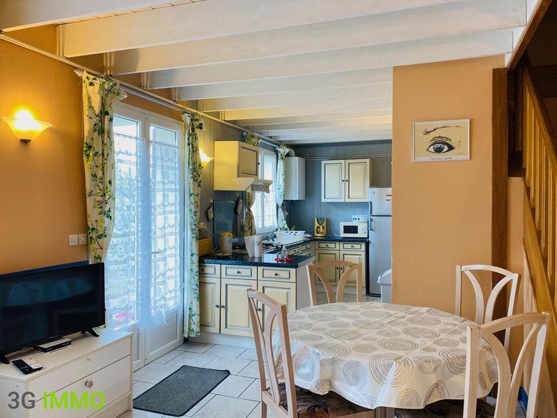 Maison - 145 m² - 9 pièces